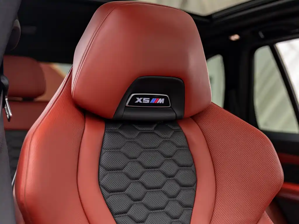 BMW X5 M 2020 — фото 19