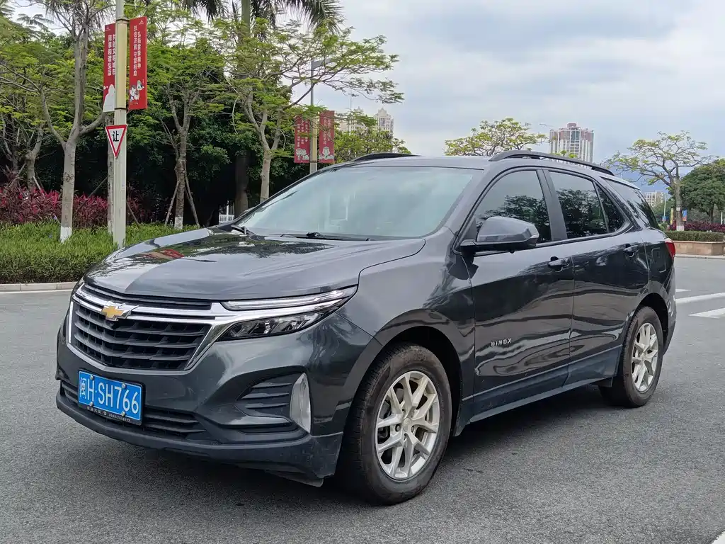 Chevrolet Equinox 2021 — фото 1