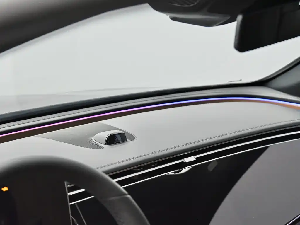 Mercedes-Benz E-Class New Energy 2025 — фото 18