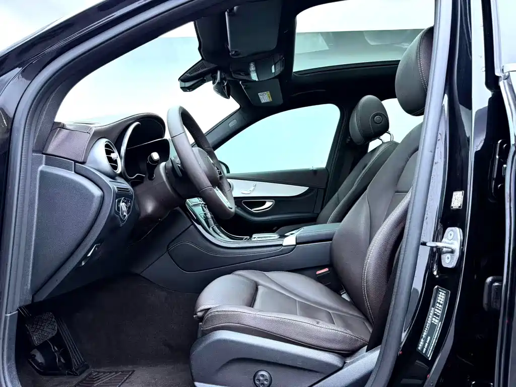 Mercedes-Benz GLC 2020 — фото 13