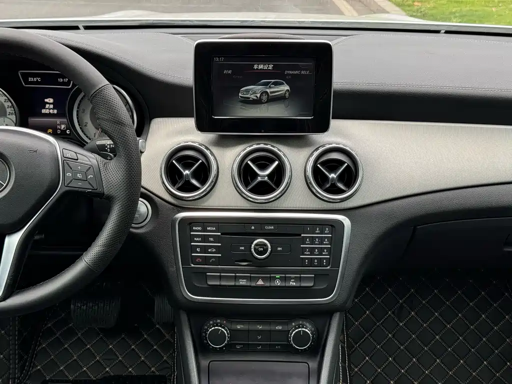 Mercedes-Benz GLA 2016 — фото 6