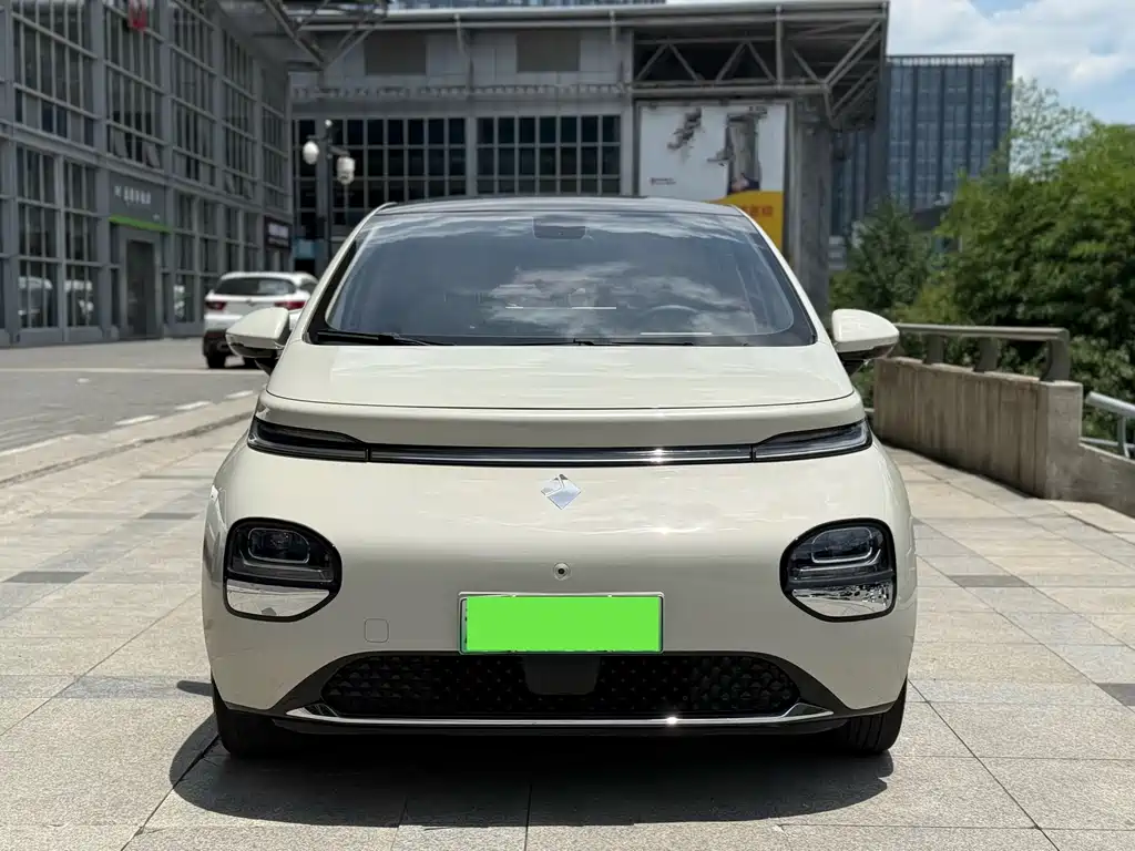 Baojun Clouds 2023