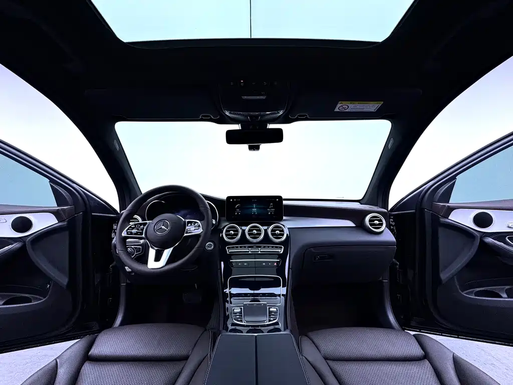 Mercedes-Benz GLC 2020 — фото 16