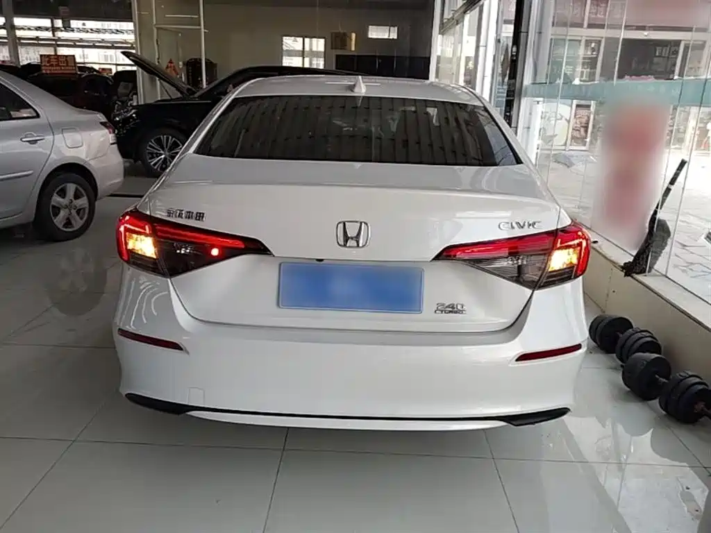 Honda Civic 2022 — фото 6