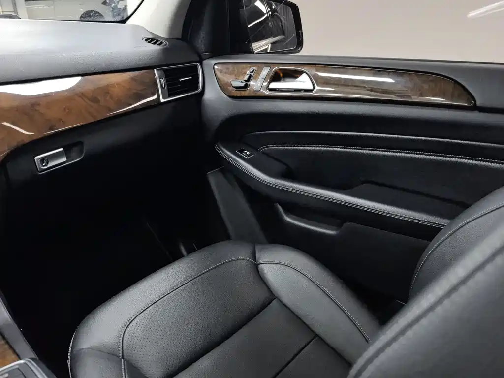Mercedes-Benz M-Class 2015 — фото 10