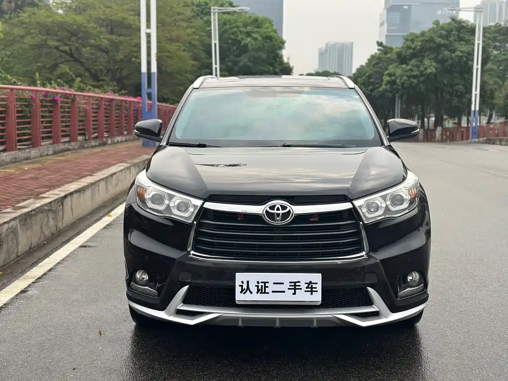 Toyota Highlander 2017 — фото 2