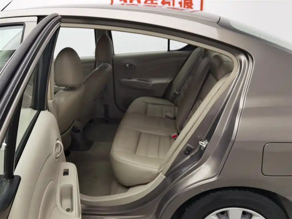 Nissan Sunny 2018 — фото 15