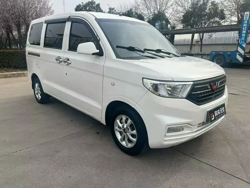 Wuling Hongguang V 2022 — фото 3