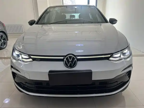 Volkswagen Golf 2023