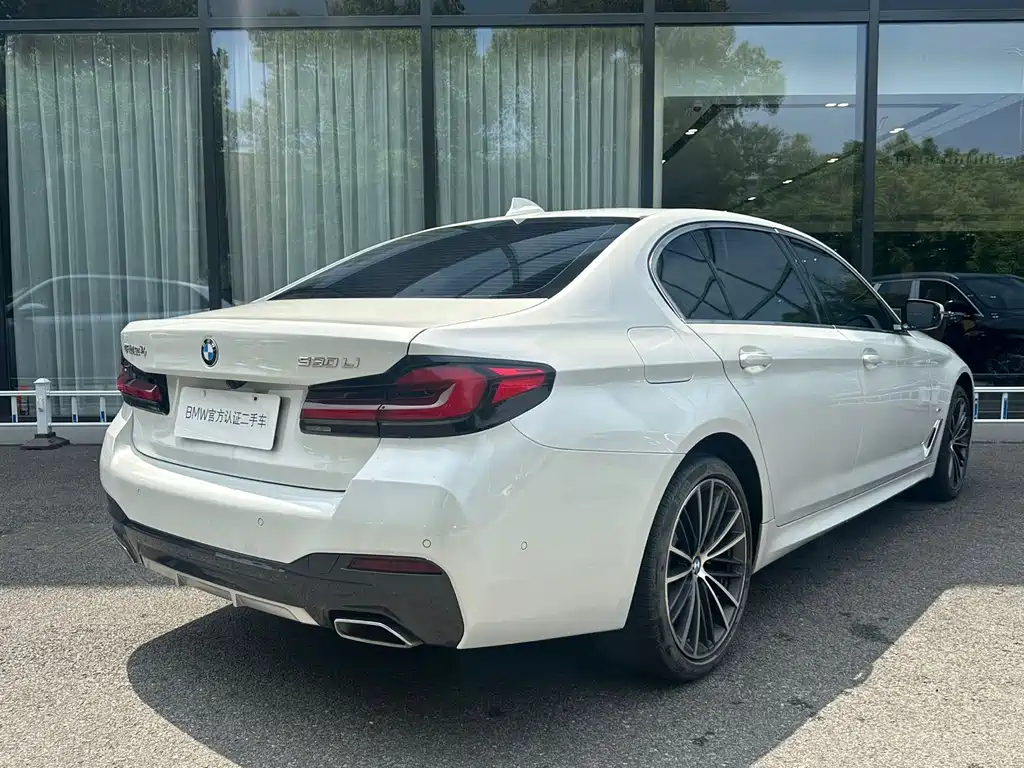 BMW 5 Series 2022
