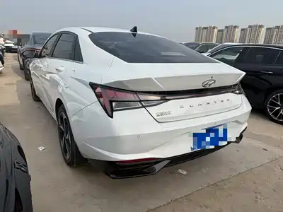Hyundai Elantra 2022