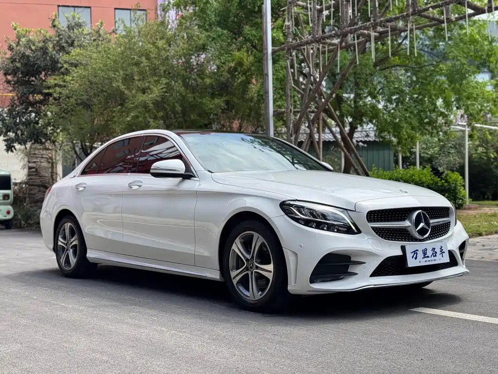 Mercedes-Benz C-Class 2019 — фото 3