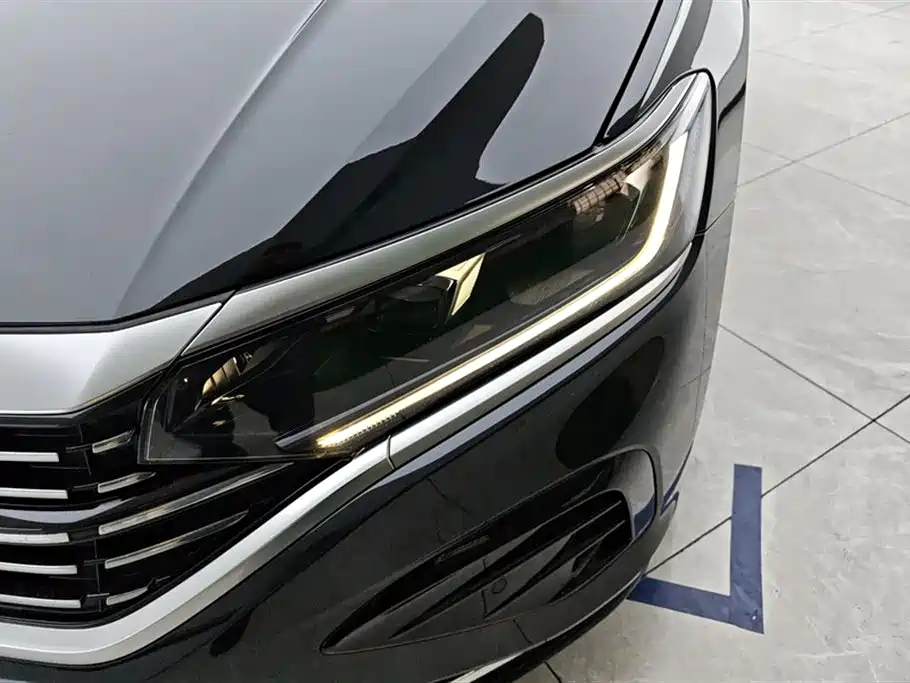 Volkswagen Passat 2022