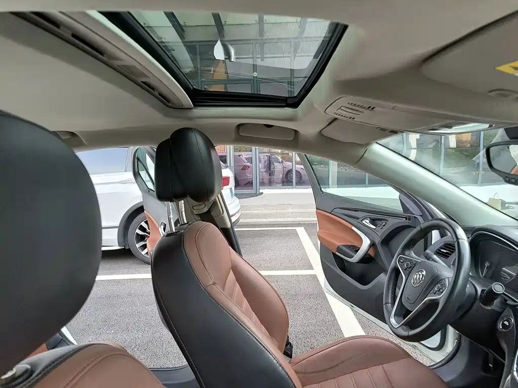 Buick Regal 2015 — фото 11