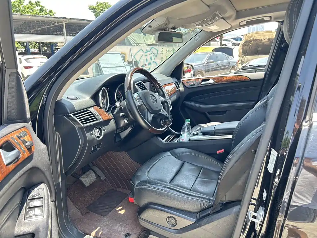 Mercedes-Benz M-Class 2015 — фото 4