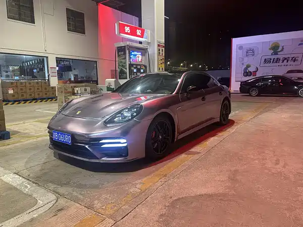 Porsche Panamera 2012