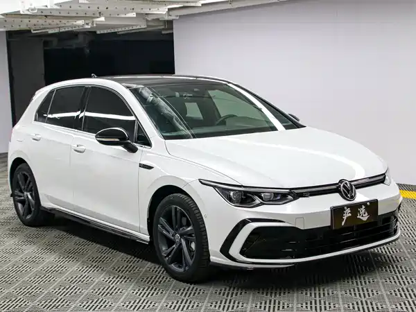 Volkswagen Golf 2021