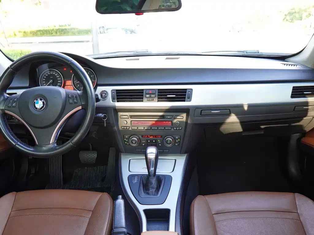 BMW 3 Series 2010