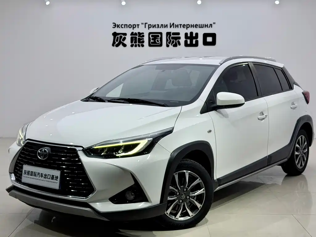 Toyota Yaris L 2022