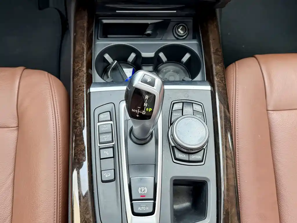 BMW X5 2014 — фото 18