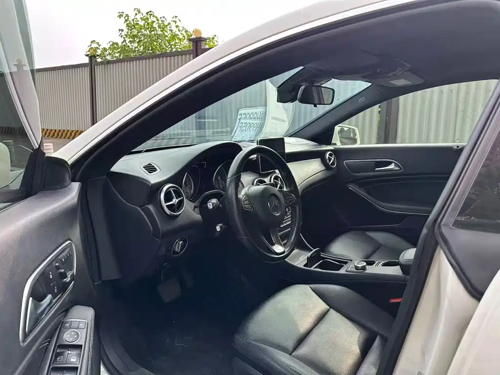 Mercedes-Benz CLA 2015 — фото 4