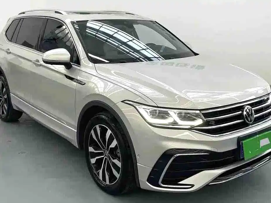 Volkswagen Tiguan L 2023 — фото 9