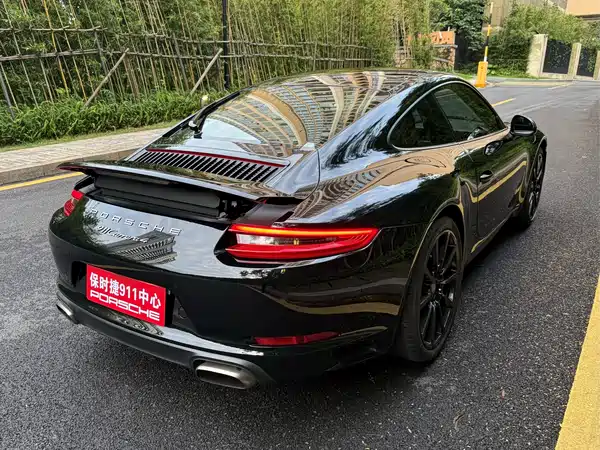 Porsche 911 2016