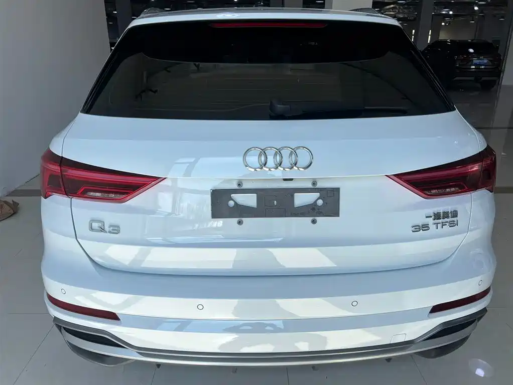 Audi Q3 2023
