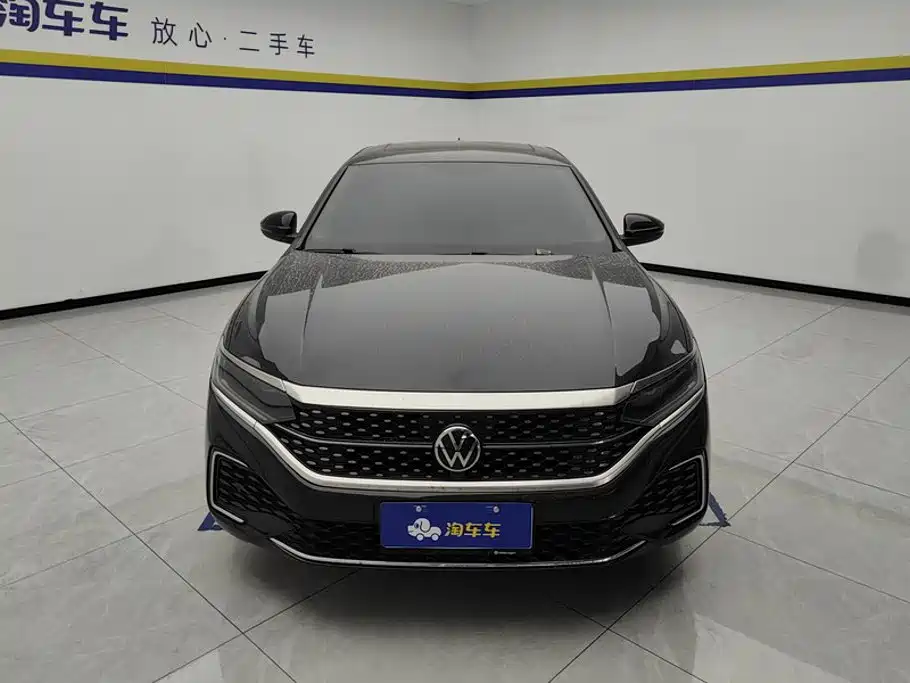Volkswagen Passat 2024