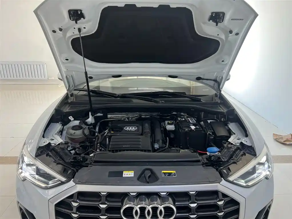 Audi Q3 2023 — фото 22