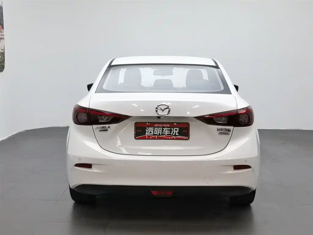 Mazda 3 Axela 2017 — фото 4