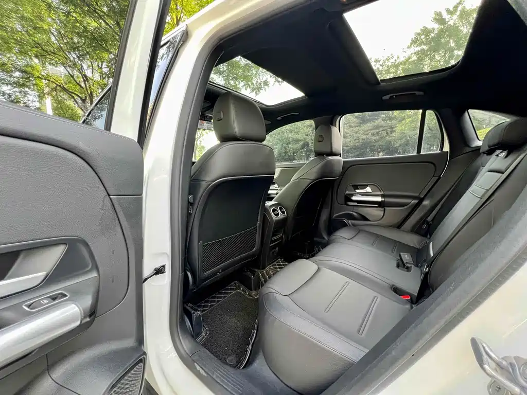 Mercedes-Benz GLA 2023 — фото 6