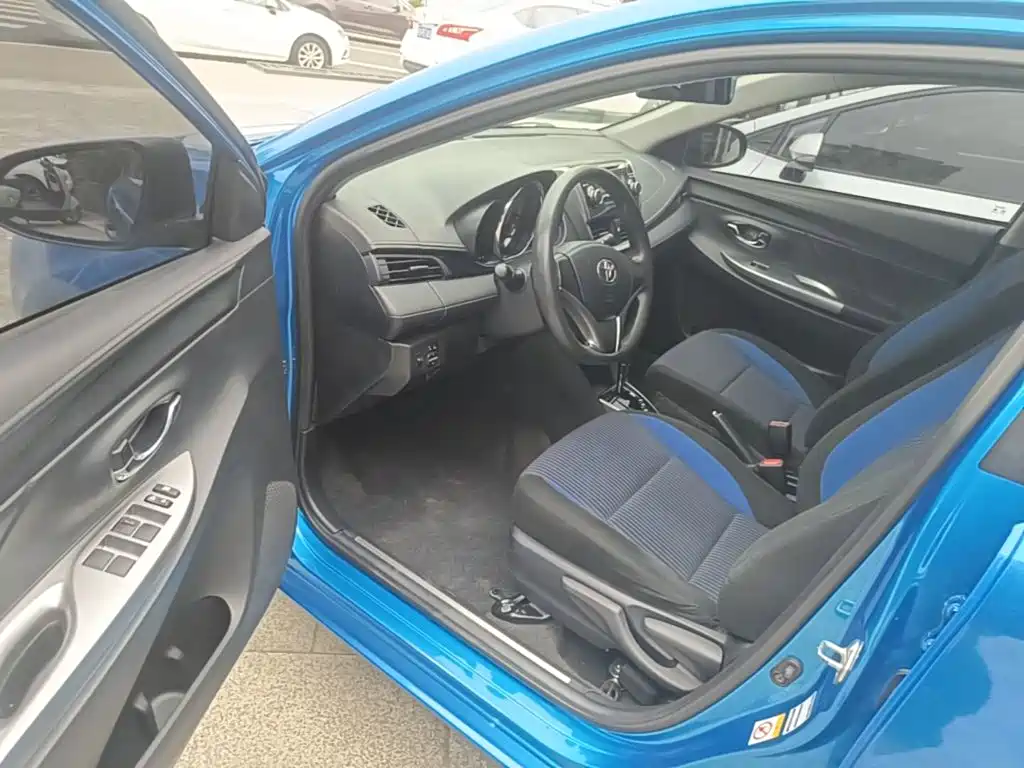 Toyota Yaris L 2016 — фото 16