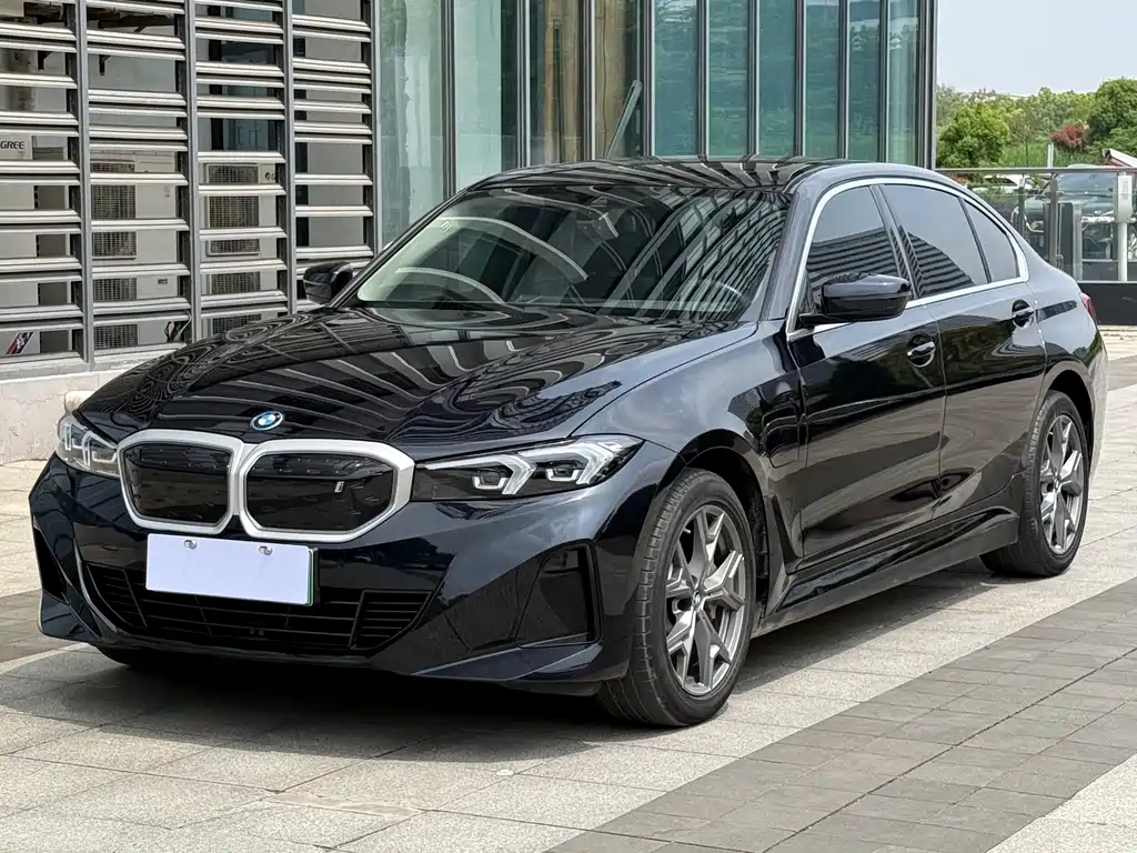 BMW i3 2023 — фото 1