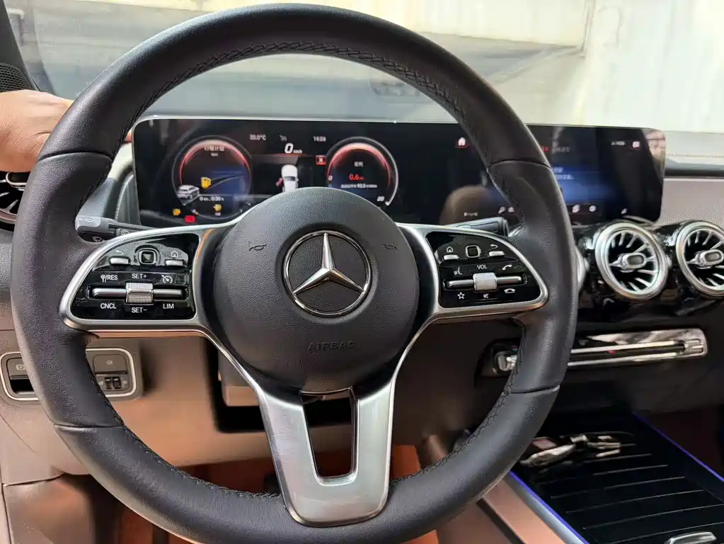 Mercedes-Benz GLB 2021 — фото 12