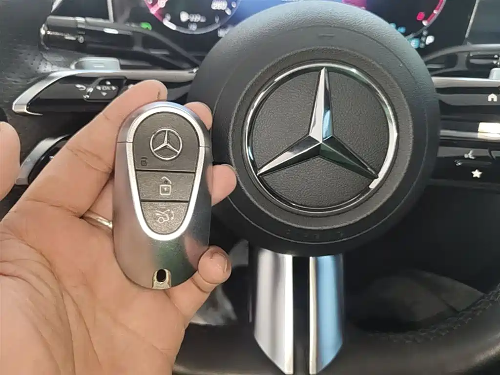 Mercedes-Benz C-Class 2022 — фото 9