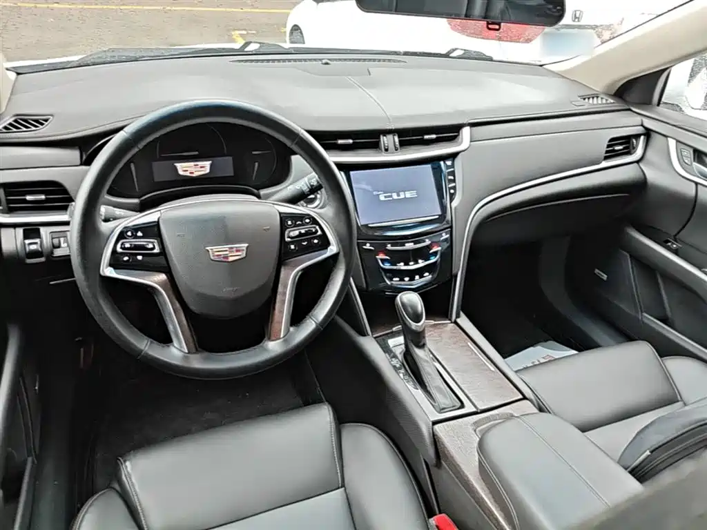 Cadillac XTS 2018 — фото 10