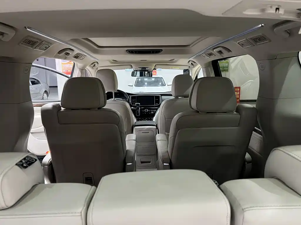 GAC Motor Trumpchi M8 2018 — фото 9