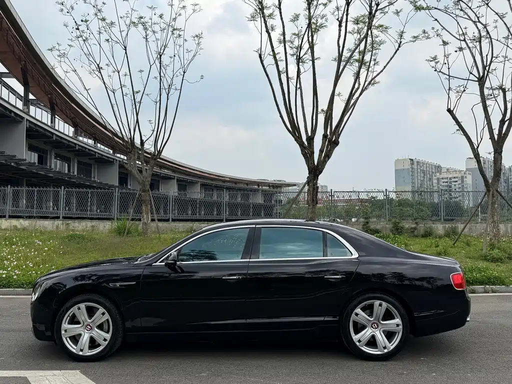 Bentley Flying Spur 2015