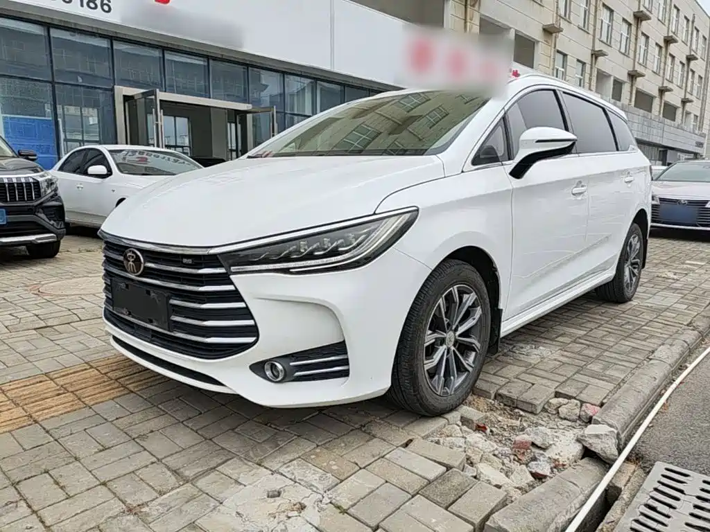 BYD MAX 2019 — фото 2