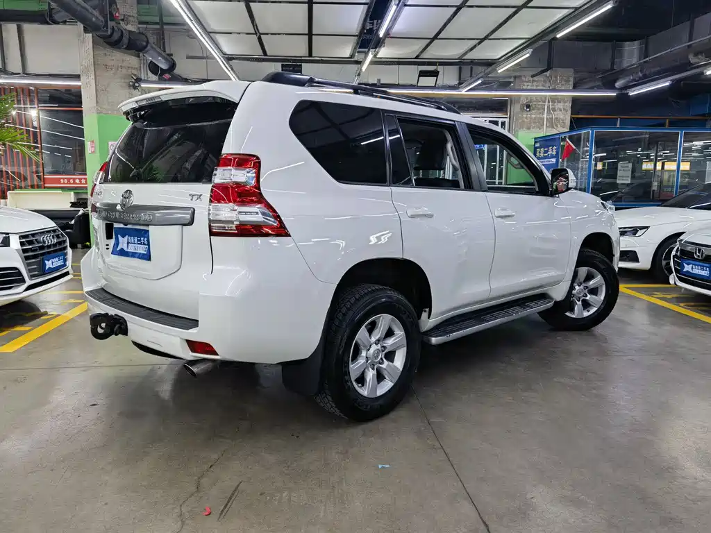 Toyota Prado 2016 — фото 4