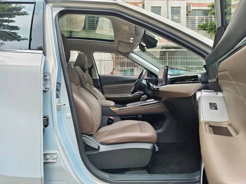 GAC Motor Trumpchi GS4 2024 — фото 10