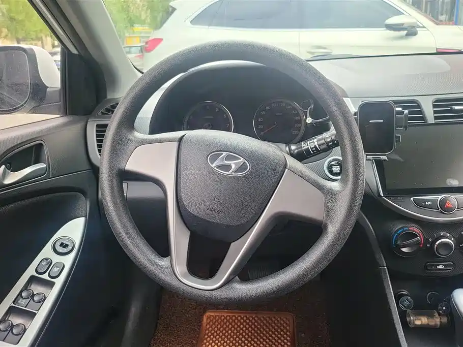 Hyundai Ruiyi 2016 — фото 15