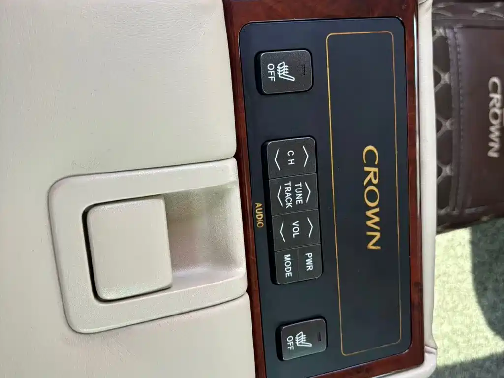 Toyota Crown 2013 — фото 15