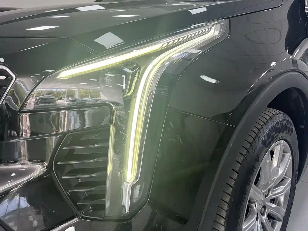 Cadillac XT4 2021 — фото 10