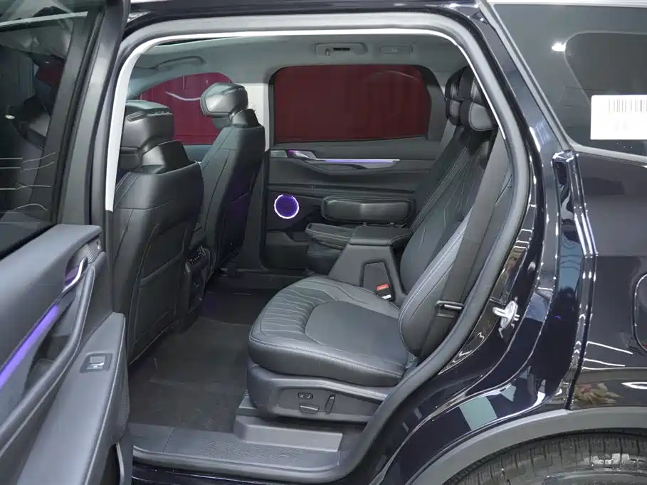 Ford Edge 2025 — фото 10