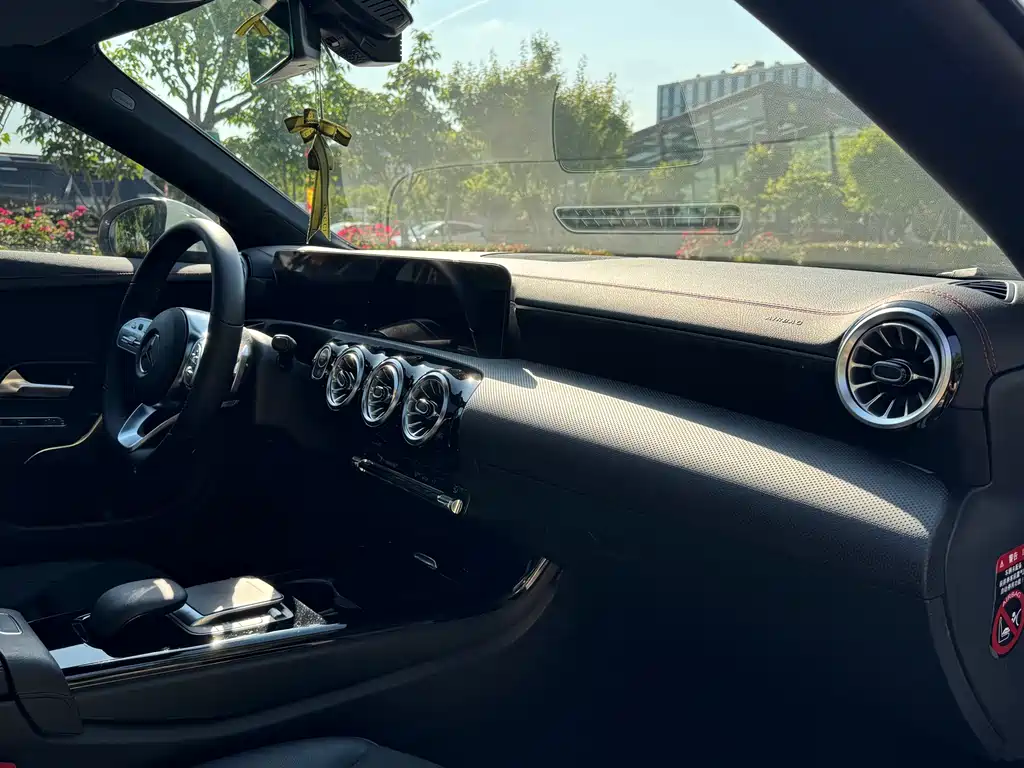 Mercedes-Benz CLA 2022 — фото 14