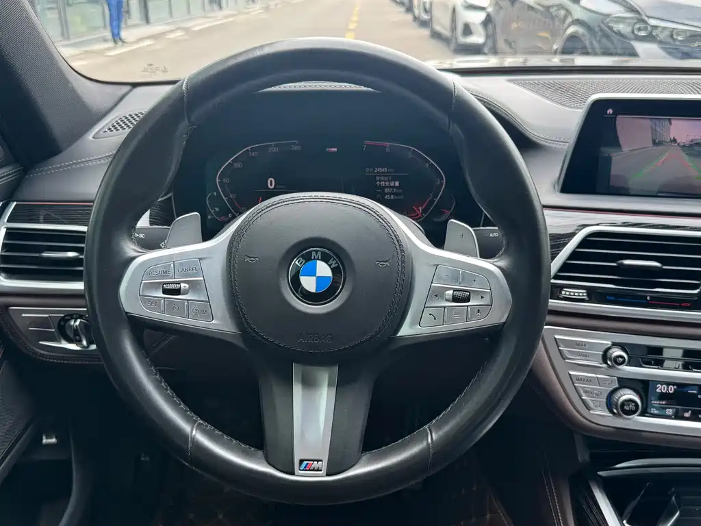 BMW 7 Series 2020 — фото 10