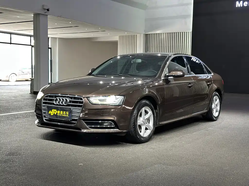 Audi A4L 2015