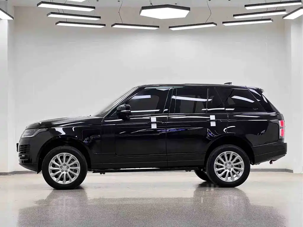 Land Rover Range Rover 2019 — фото 30